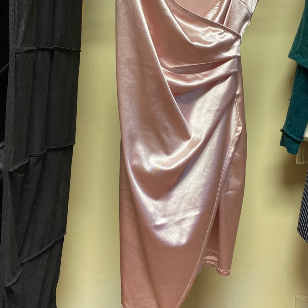 Shimmery light pink party dress